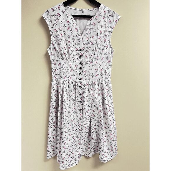Vintage style Womens Sleeveless Button Front Shirred Dress White Floral Sz L - Picture 3 of 9